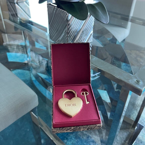 Christian Dior Heart Lock & Key - Picture 2 of 8